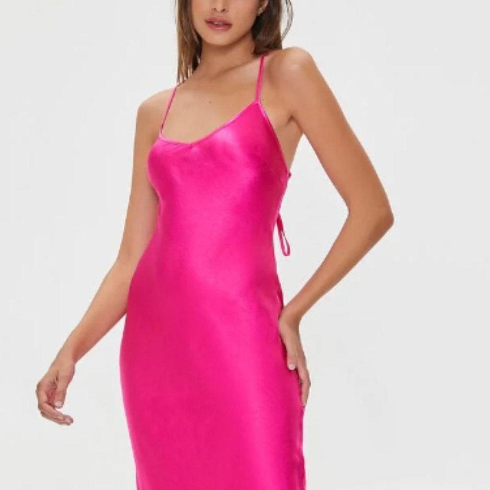 Self-tie back satin dress by Forever 21